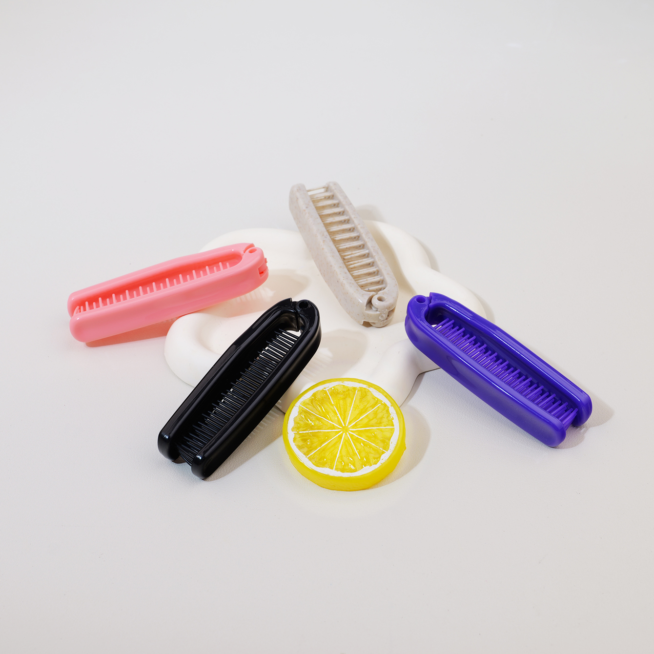 A foldable portable plastic co - огляд і ціна Comb Fine Tooth